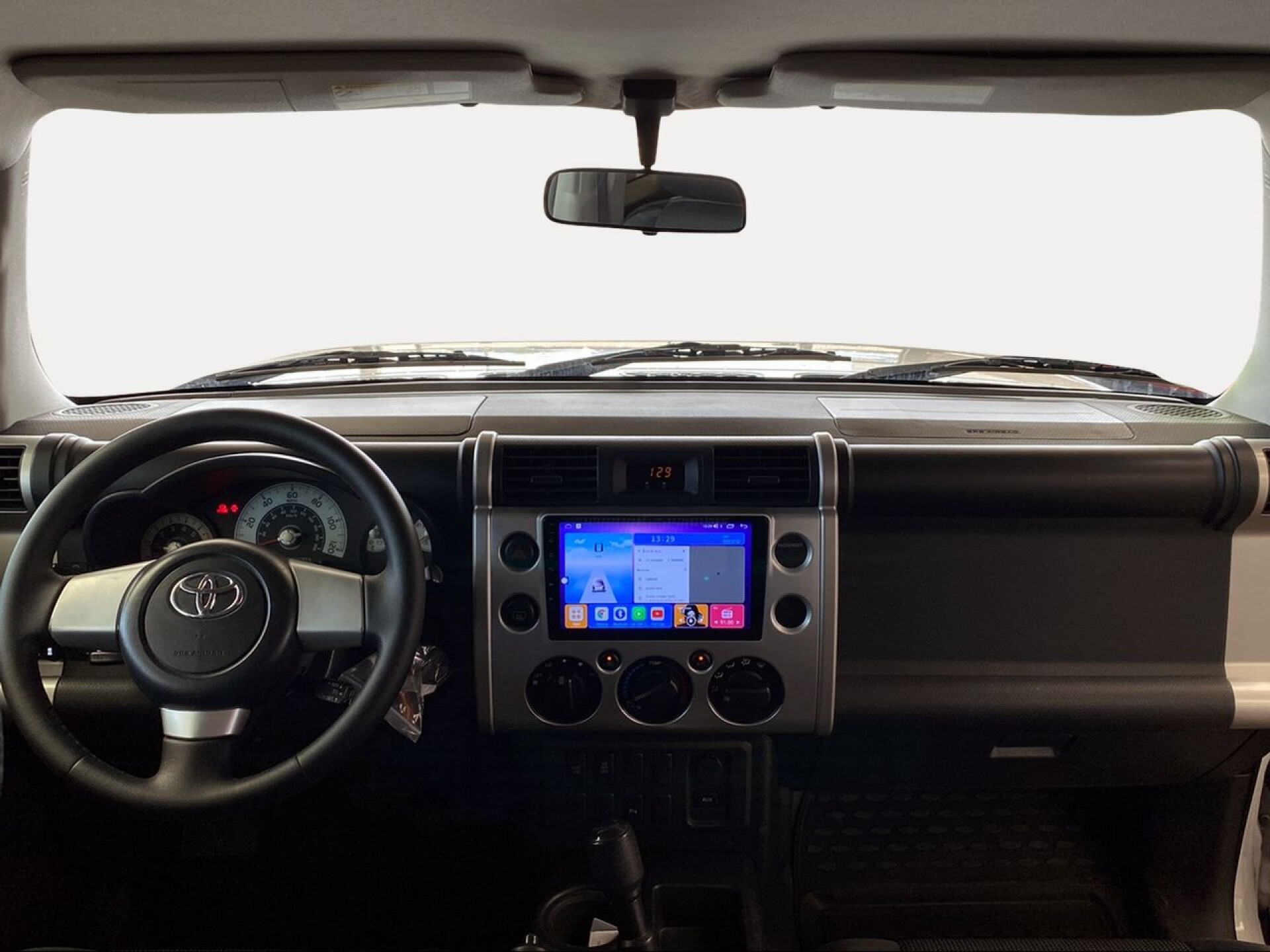 Foto 10 del anuncio Toyota FJ Cruiser 4.0 V6 261CV AT 4WD  de Ocasión en Madrid