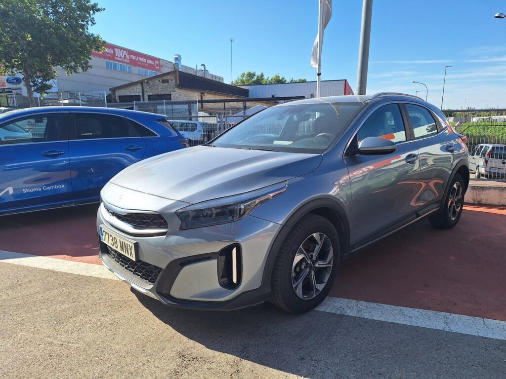 Foto impresión del anuncio Kia XCeed 1.5 MHEV iMT Drive 118kW (160CV)  de Ocasión en Madrid