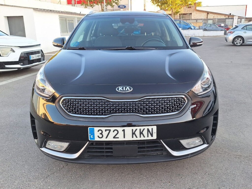 Foto 1 del anuncio Kia Niro 1.6 GDi Híbrido 104kW (141CV) Concept  de Ocasión en Madrid