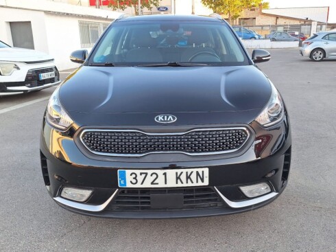 Foto impresión del anuncio Kia Niro 1.6 GDi Híbrido 104kW (141CV) Concept  de Ocasión en Madrid