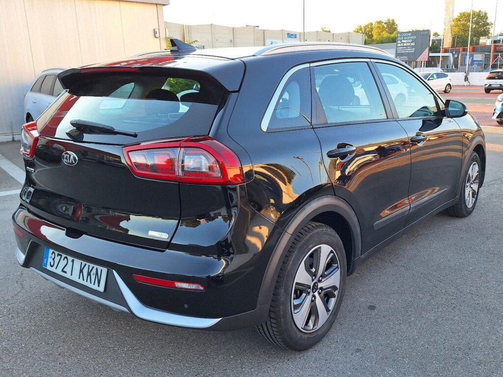 Foto 4 del anuncio Kia Niro 1.6 GDi Híbrido 104kW (141CV) Concept  de Ocasión en Madrid