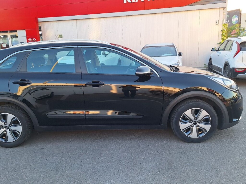 Foto 3 del anuncio Kia Niro 1.6 GDi Híbrido 104kW (141CV) Concept  de Ocasión en Madrid