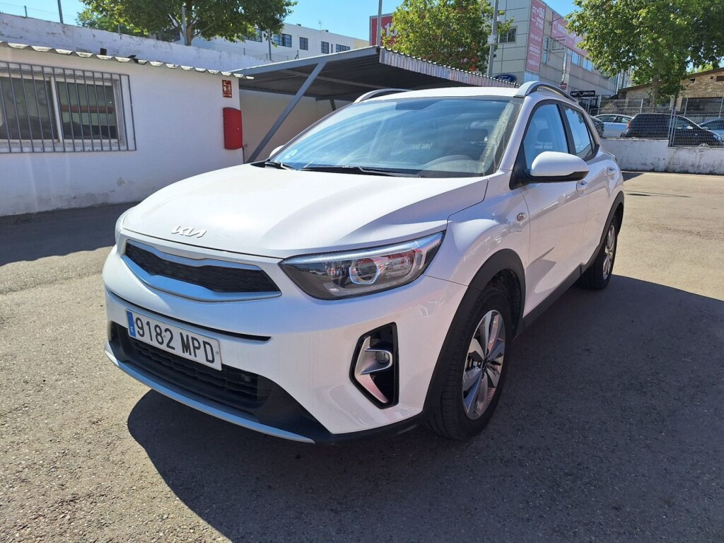 Foto impresión del anuncio Kia Stonic 1.0 T-GDi 74kW (100CV) MHEV MT Concept  de Ocasión en Madrid