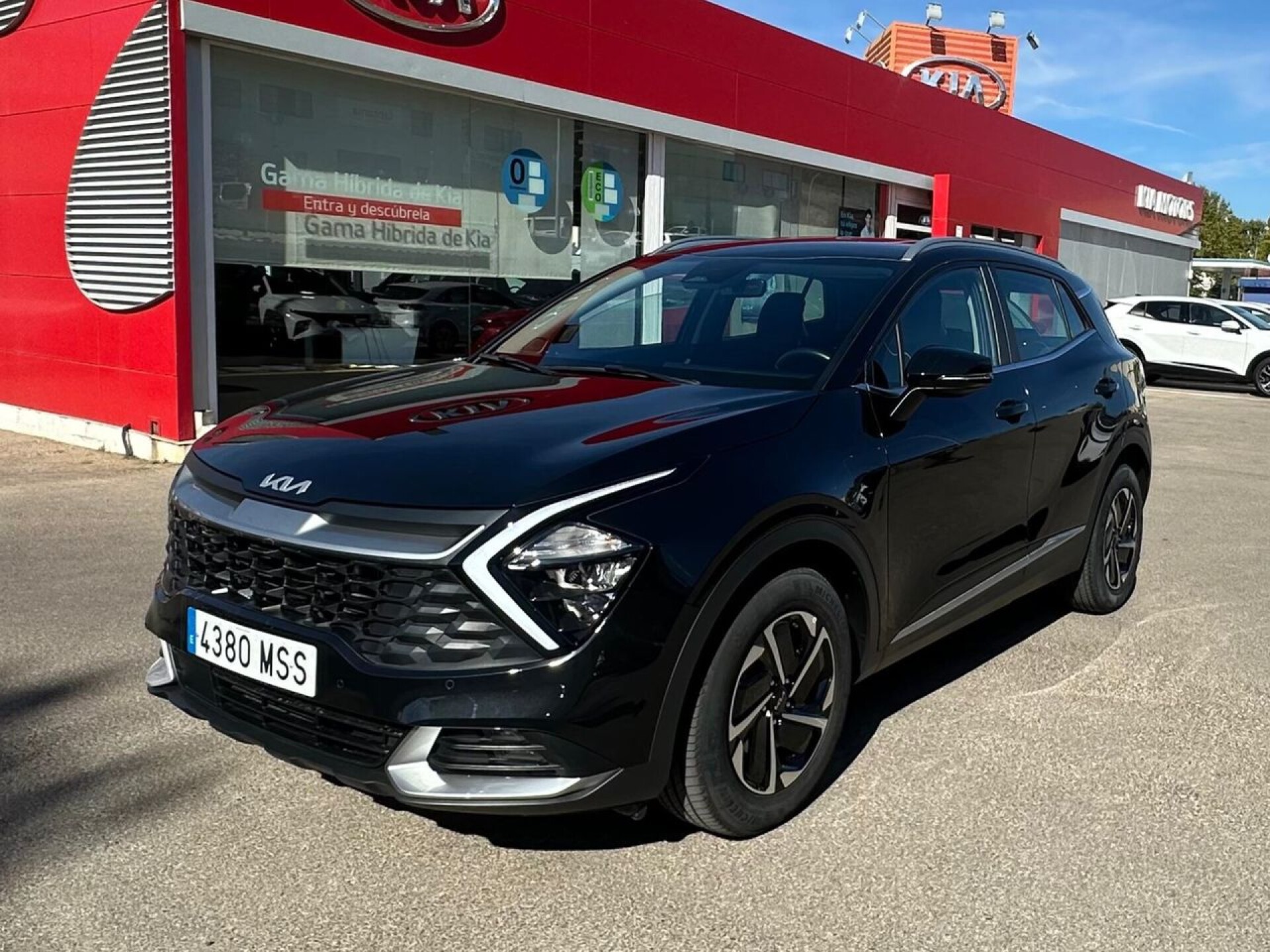 Foto principal del anuncio Kia Sportage 1.6 T-GDi HEV 171kW (230CV) Drive 4x2  de Ocasión en Madrid
