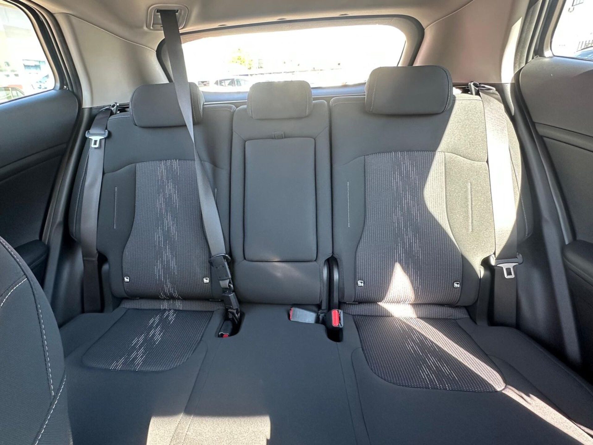 Foto 5 del anuncio Kia Sportage 1.6 T-GDi HEV 171kW (230CV) Drive 4x2  de Ocasión en Madrid