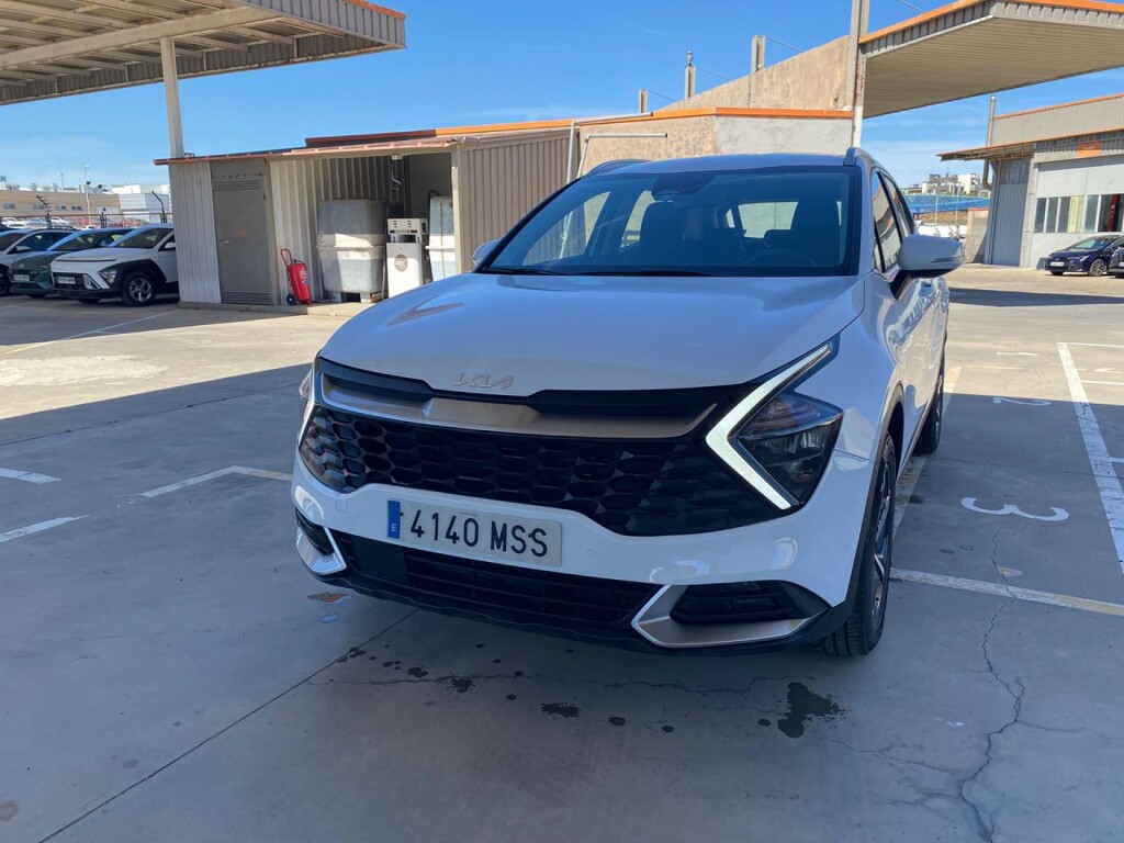 Foto impresión del anuncio Kia Sportage 1.6 T-GDi HEV 171kW (230CV) Drive 4x2  de Ocasión en Madrid