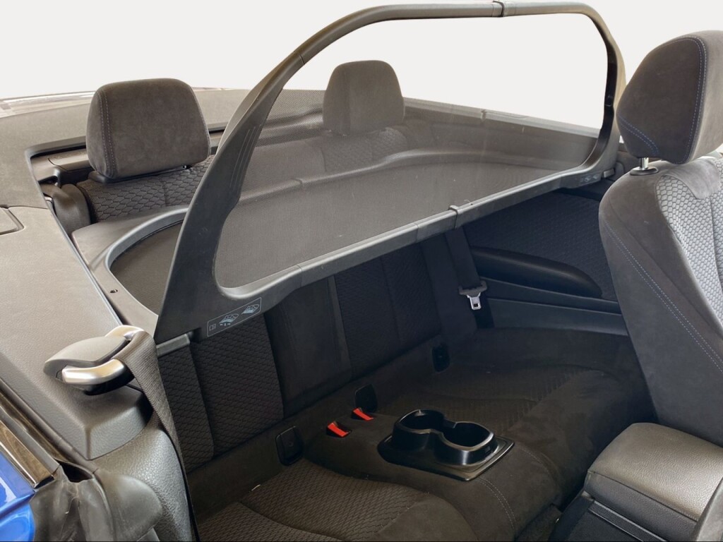 Foto 9 del anuncio BMW Serie 2 218dA Pack M de Ocasión en Madrid