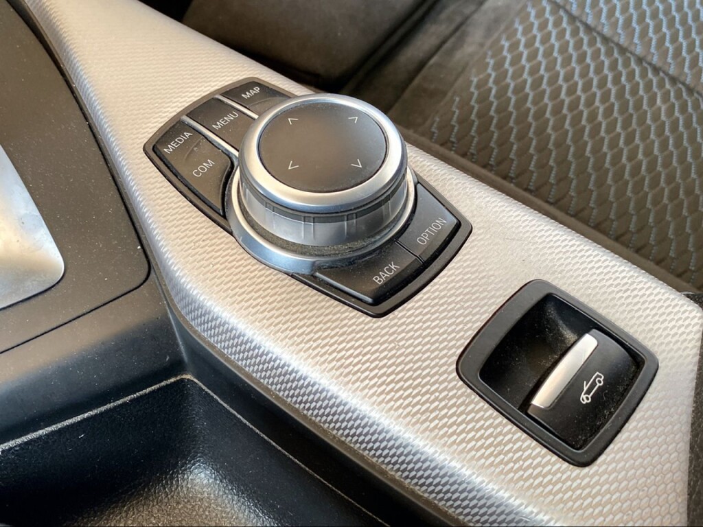 Foto 17 del anuncio BMW Serie 2 218dA Pack M de Ocasión en Madrid