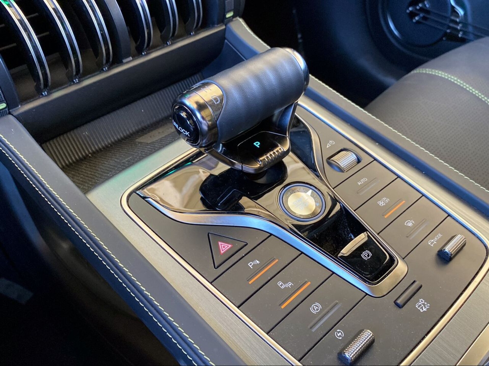 Foto 14 del anuncio BYD Atto 3 Comfort 60kwh 204 cv de Ocasión en Madrid