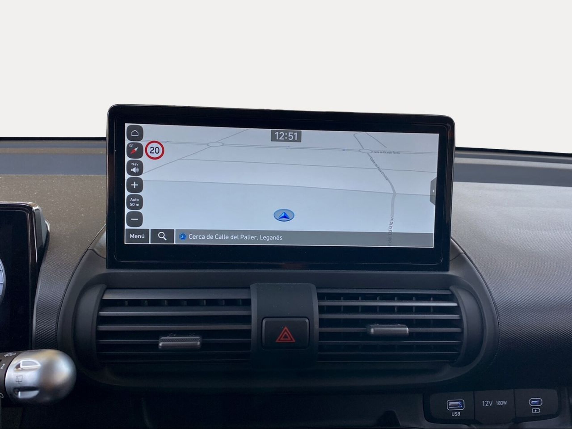 Foto 13 del anuncio Hyundai Inster 49KWH 85KW (115CV) Maxx  de Ocasión en Madrid