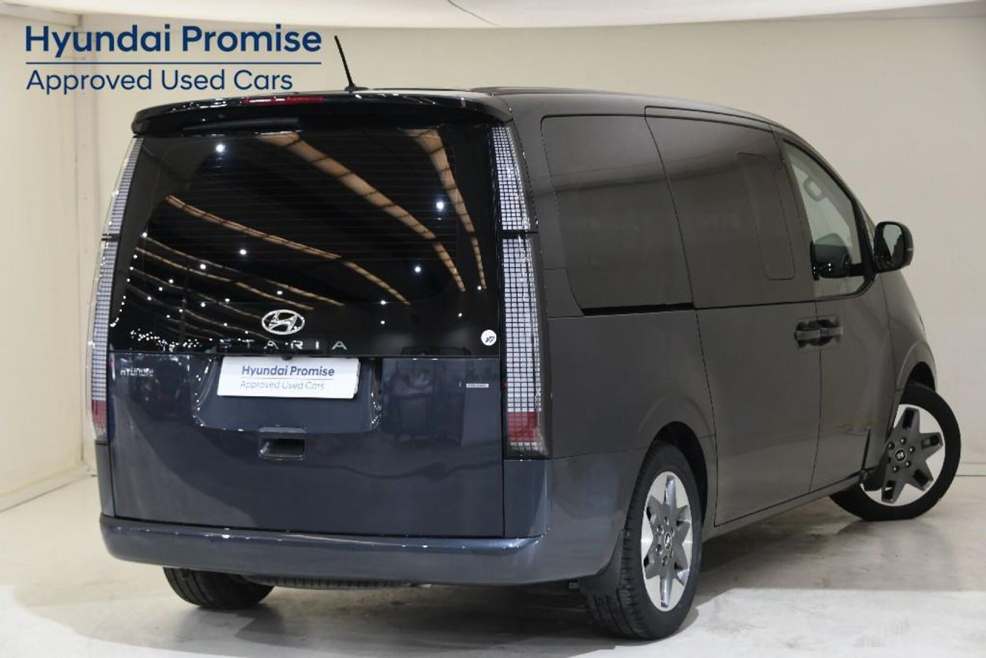 Foto 3 del anuncio Hyundai Staria 2.2 CRDI Style 4x4 9S  de Ocasión en Madrid