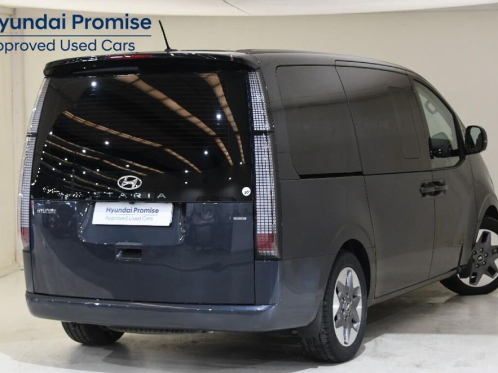 Foto 3 del anuncio Hyundai Staria 2.2 CRDI Style 4x4 9S  de Ocasión en Madrid