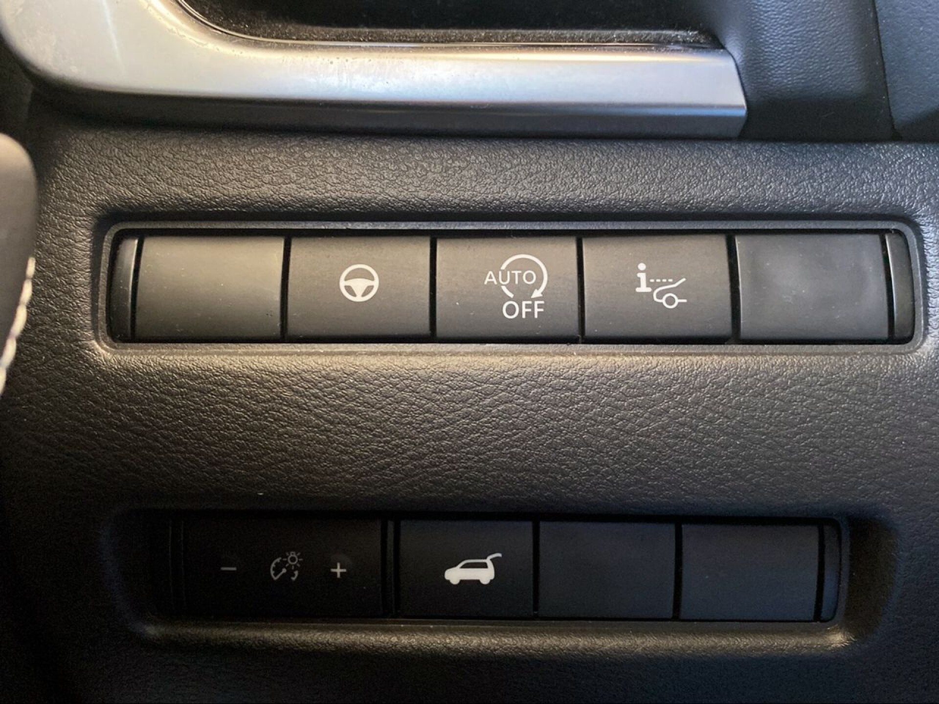 Foto 20 del anuncio Nissan Qashqai DIG-T 116kW mHEV Xtronic Tekna  de Ocasión en Madrid