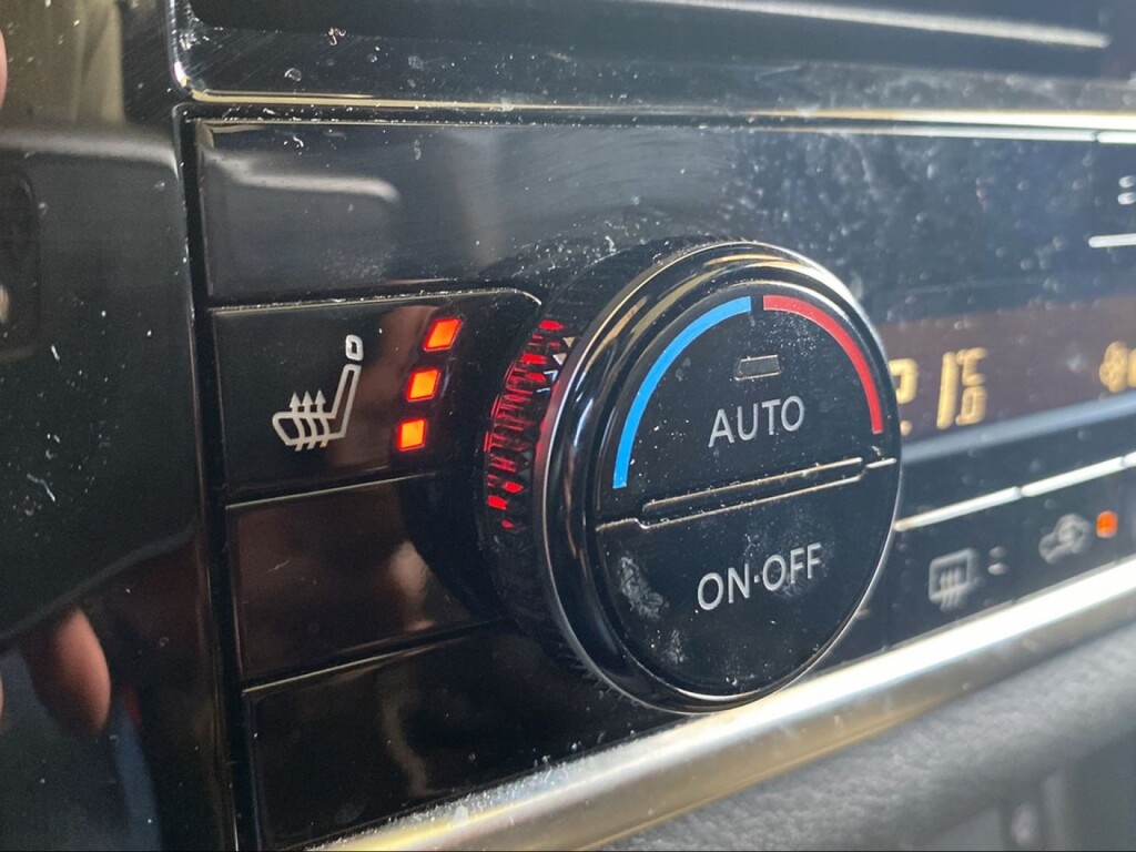 Foto 16 del anuncio Nissan Qashqai DIG-T 116kW mHEV Xtronic Tekna  de Ocasión en Madrid