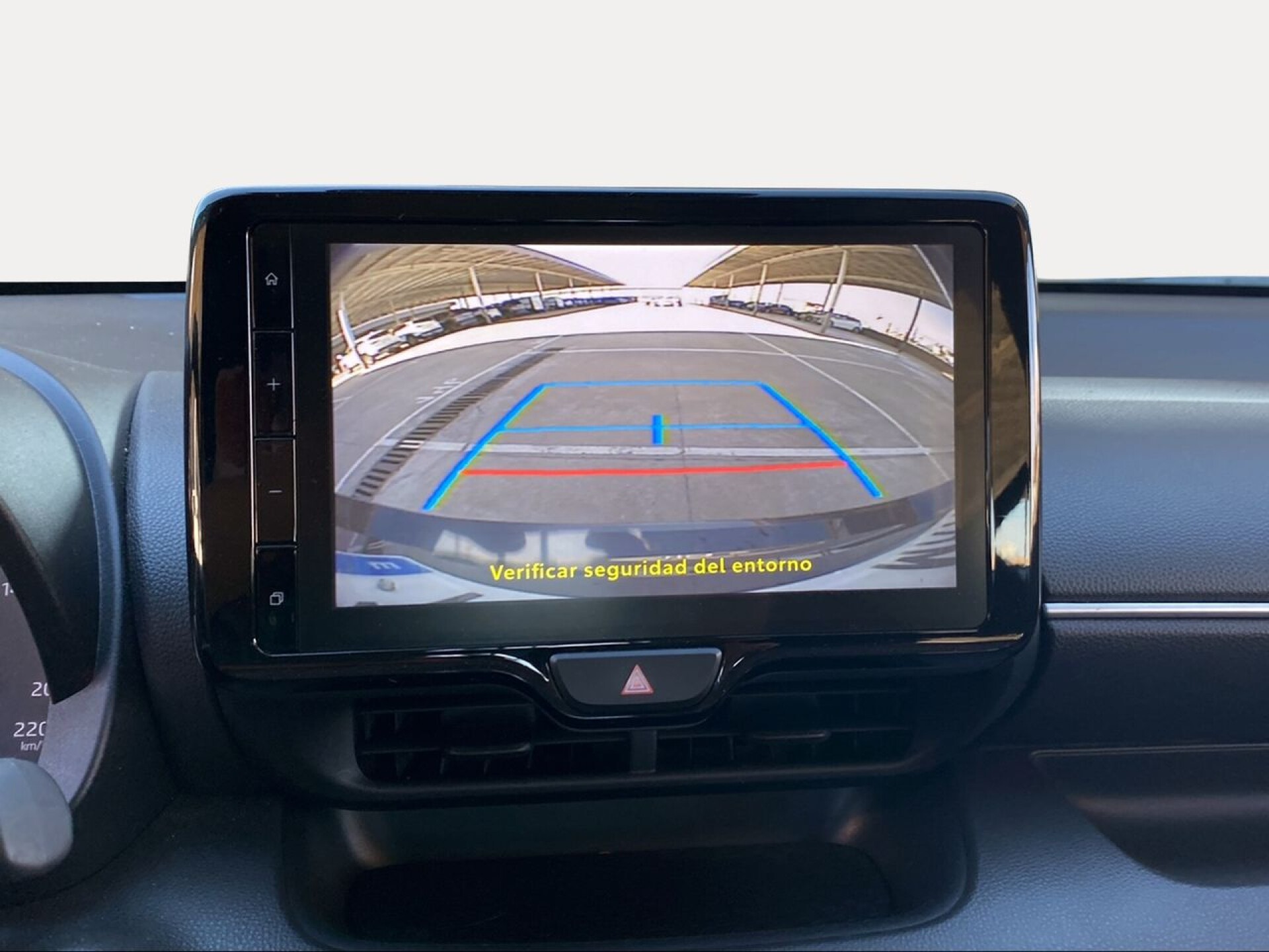 Foto 16 del anuncio Toyota Yaris 1.5 120H Active Plus  de Ocasión en Madrid