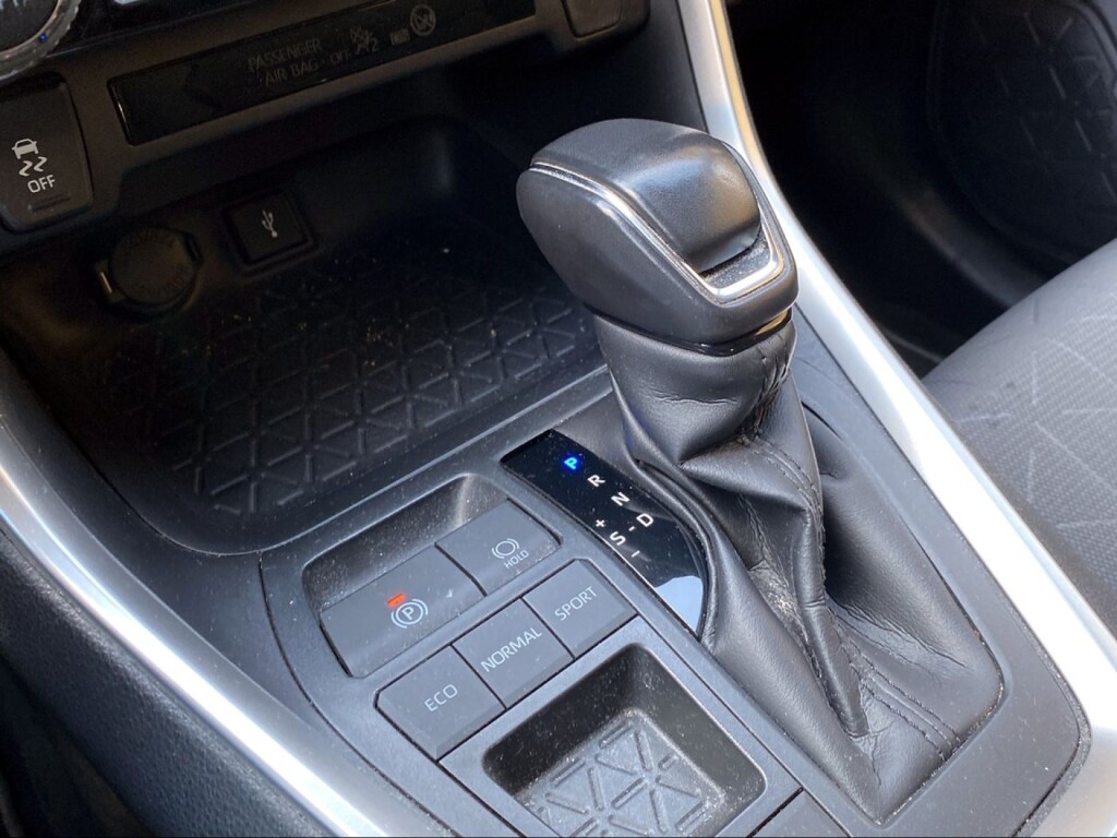 Foto 14 del anuncio Toyota Rav4 2.5l 220H Advance  de Ocasión en Madrid