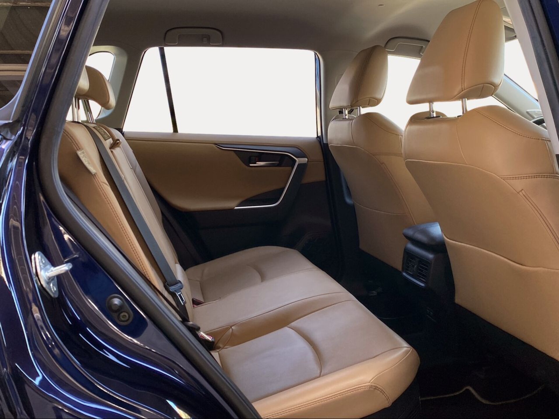 Foto 9 del anuncio Toyota Rav4 2.5l 220H Luxury 4WD  de Ocasión en Madrid