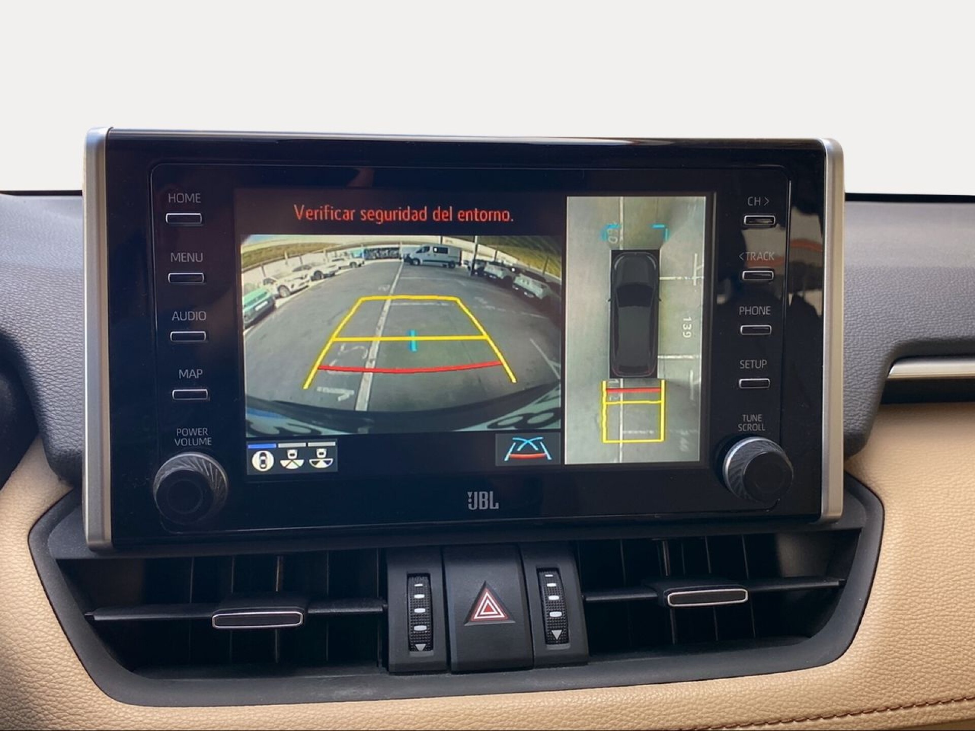 Foto 16 del anuncio Toyota Rav4 2.5l 220H Luxury 4WD  de Ocasión en Madrid