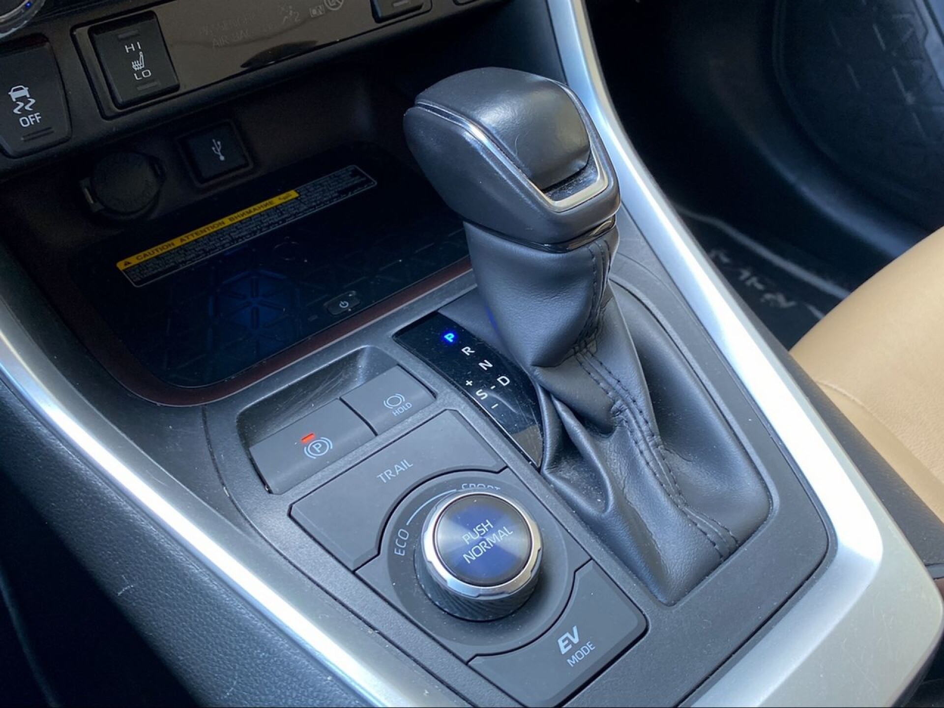 Foto 14 del anuncio Toyota Rav4 2.5l 220H Luxury 4WD  de Ocasión en Madrid