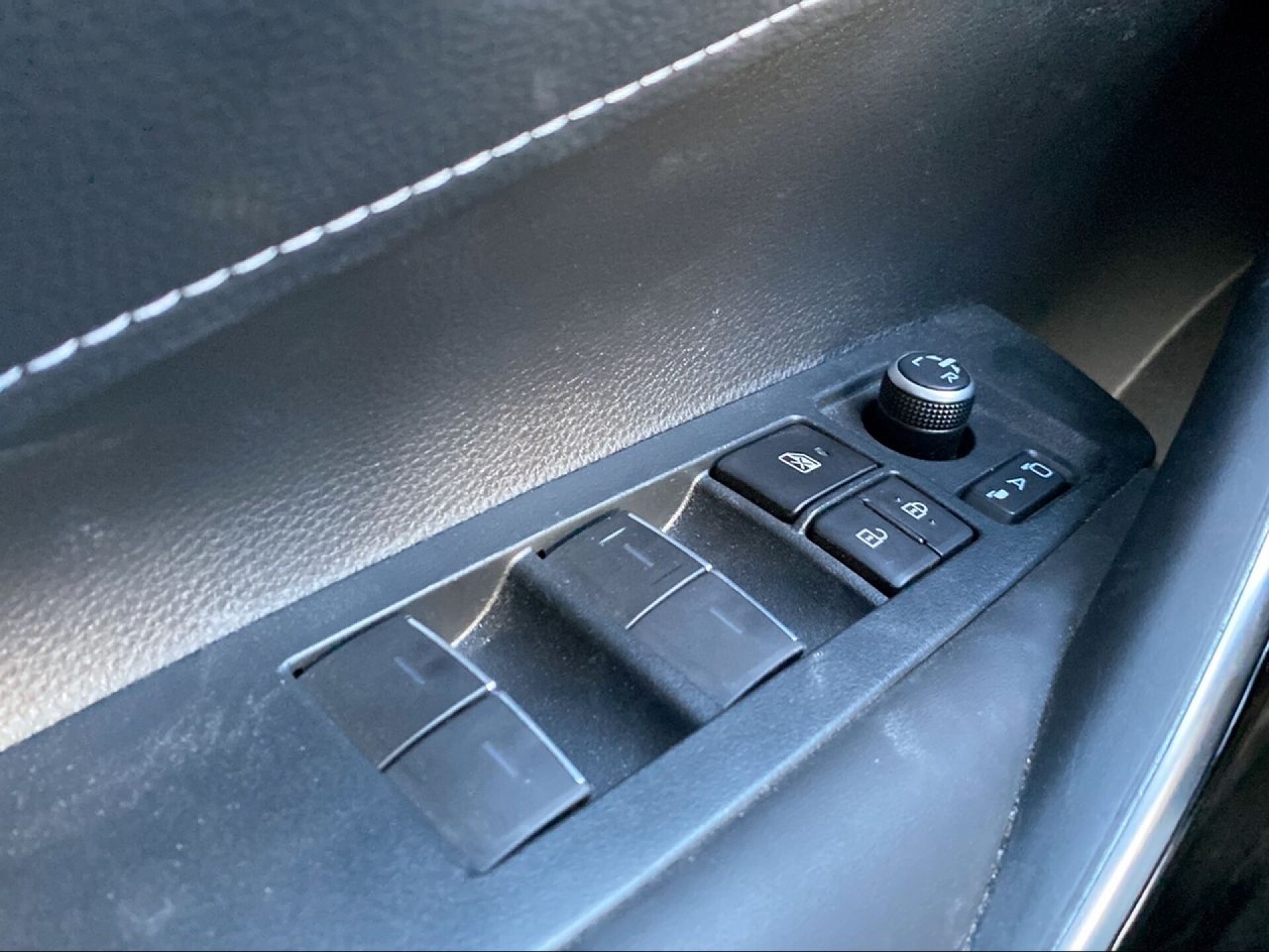 Foto 15 del anuncio Toyota Corolla 140H Style Edition  de Ocasión en Madrid