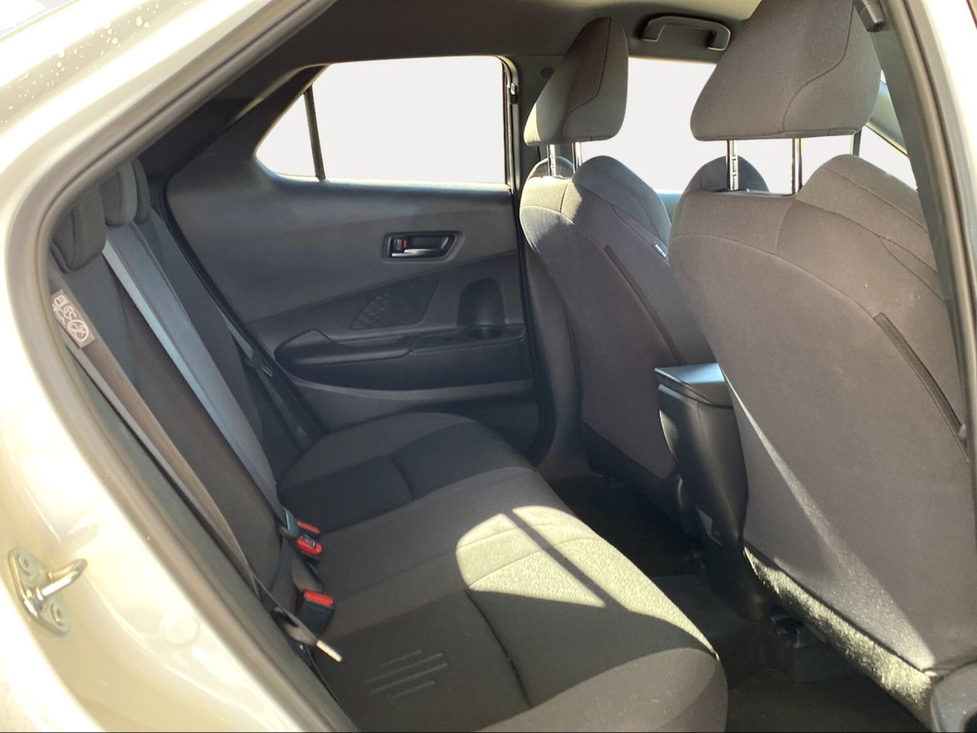 Foto 9 del anuncio Toyota C-HR 2.0 220PH Advance  de Ocasión en Madrid