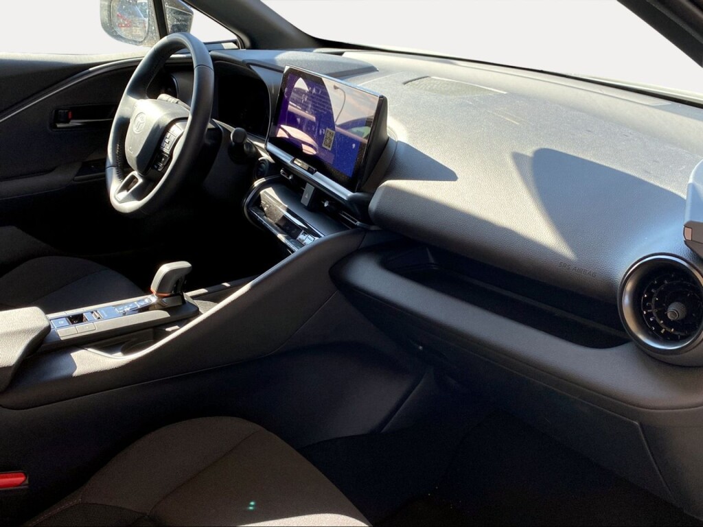 Foto 8 del anuncio Toyota C-HR 2.0 220PH Advance  de Ocasión en Madrid