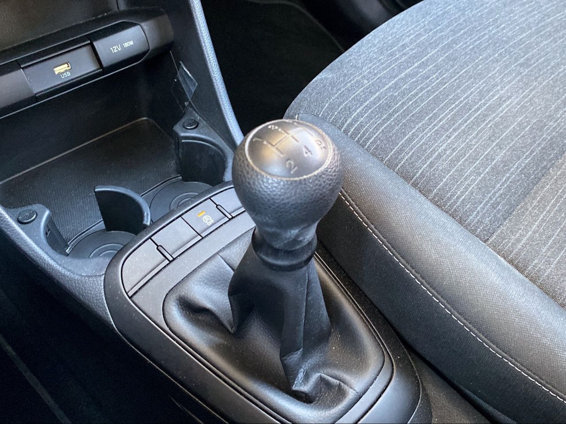 Foto 14 del anuncio Kia Picanto 1.0 DPi 46kW (63CV) Concept  de Ocasión en Madrid