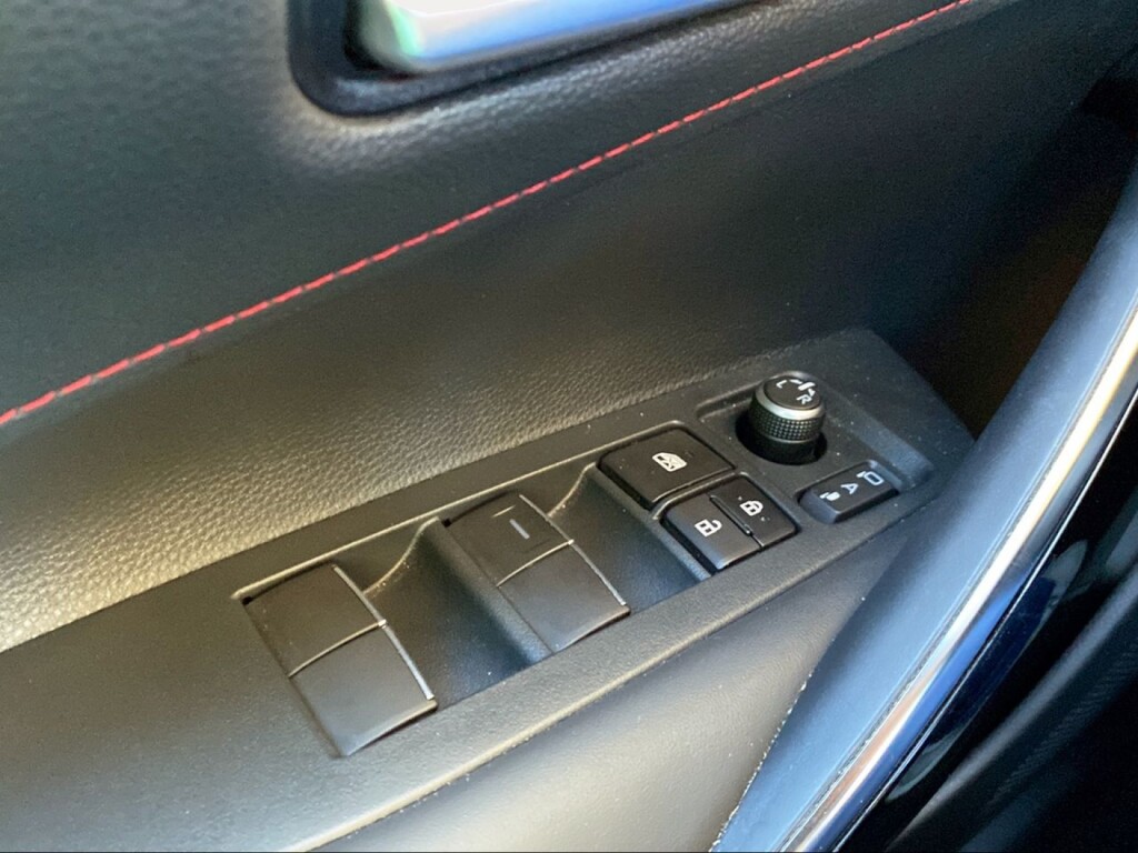 Foto 15 del anuncio Toyota Corolla 200H GR-Sport Touring Sport  de Ocasión en Madrid