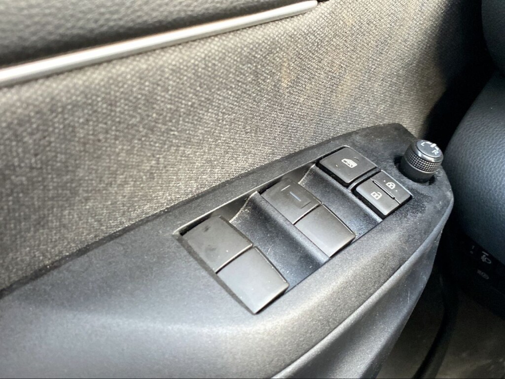 Foto 15 del anuncio Toyota Yaris 1.5 120H Active Tech  de Ocasión en Madrid