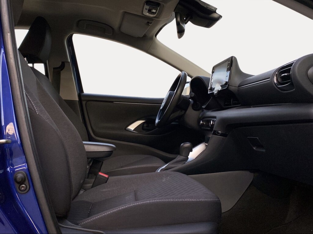 Foto 7 del anuncio Toyota Yaris 1.5 120H Active Tech  de Ocasión en Madrid