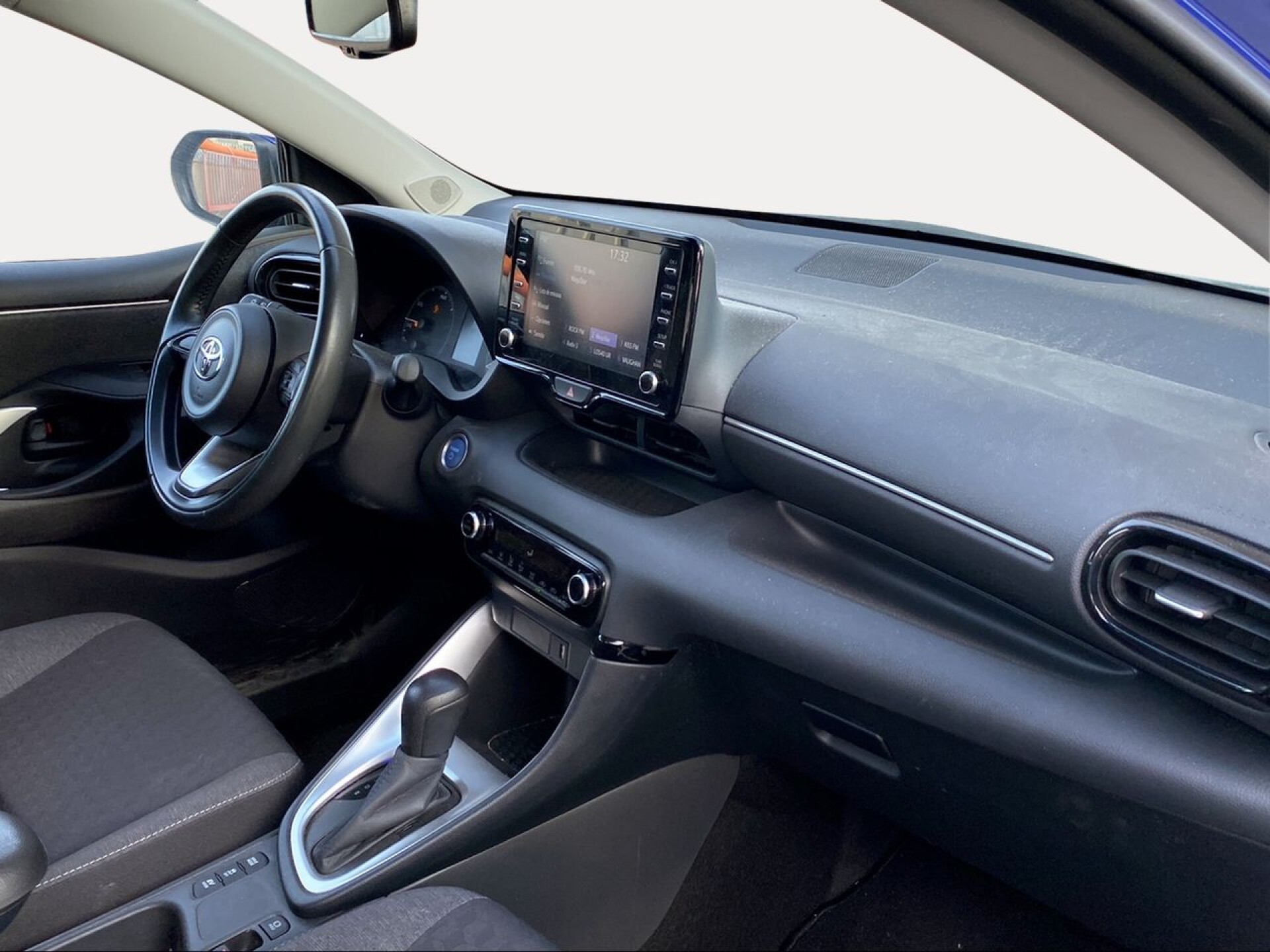 Foto 8 del anuncio Toyota Yaris 1.5 120H Active Tech  de Ocasión en Madrid