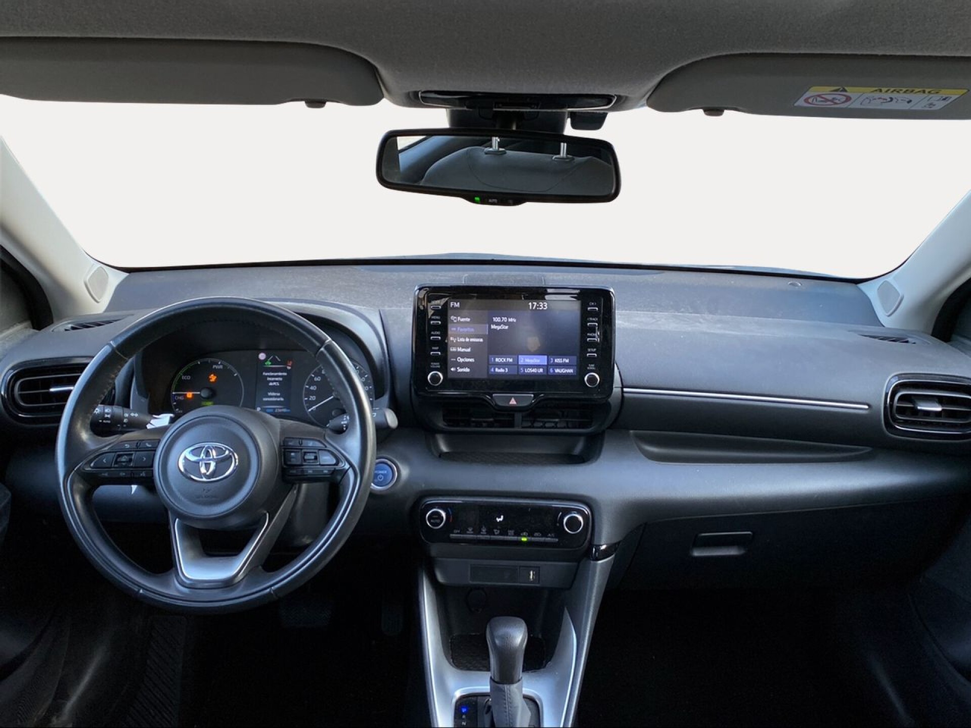 Foto 10 del anuncio Toyota Yaris 1.5 120H Active Tech  de Ocasión en Madrid