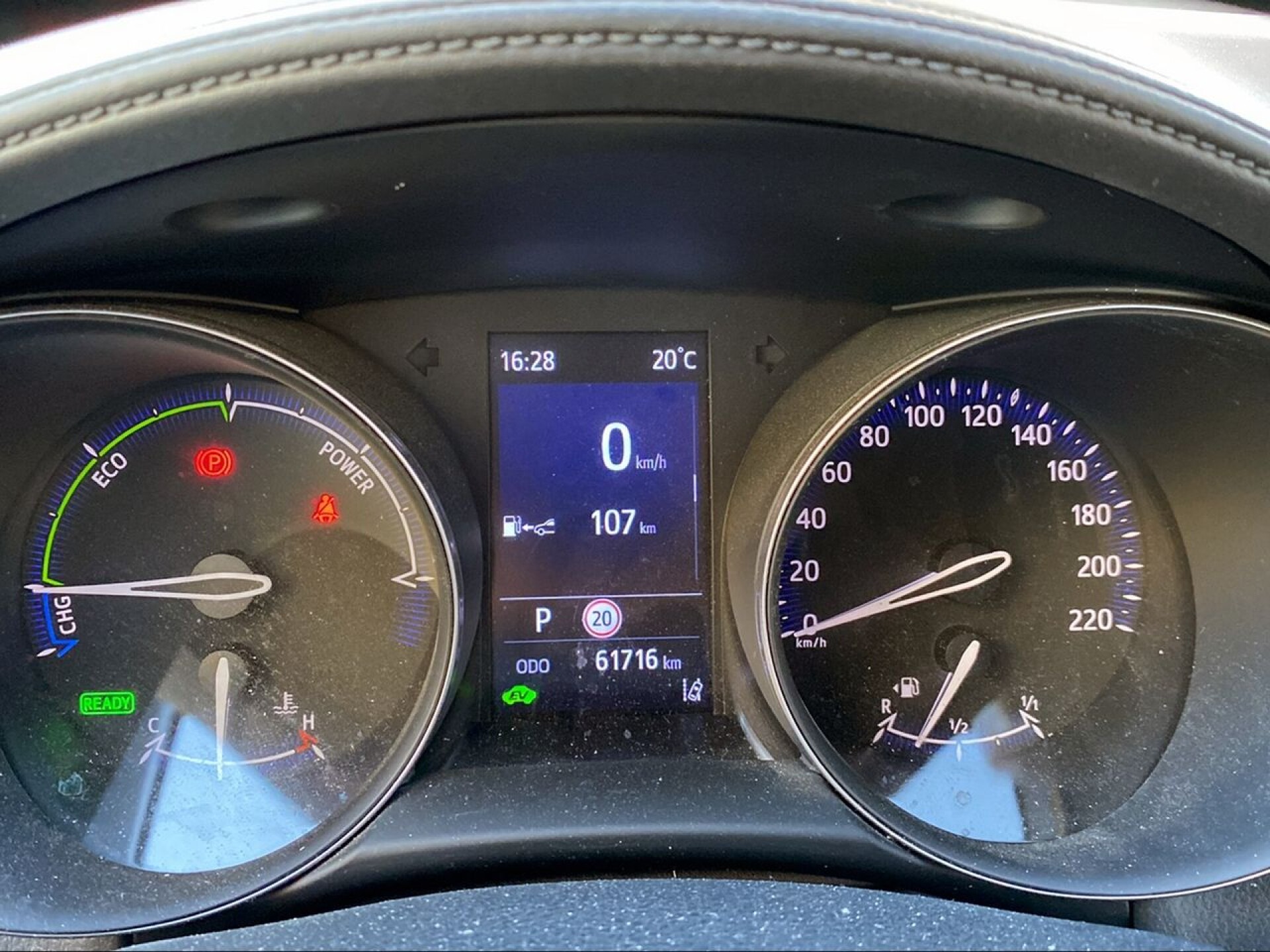 Foto 12 del anuncio Toyota C-HR 2.0 180H Advance  de Ocasión en Madrid