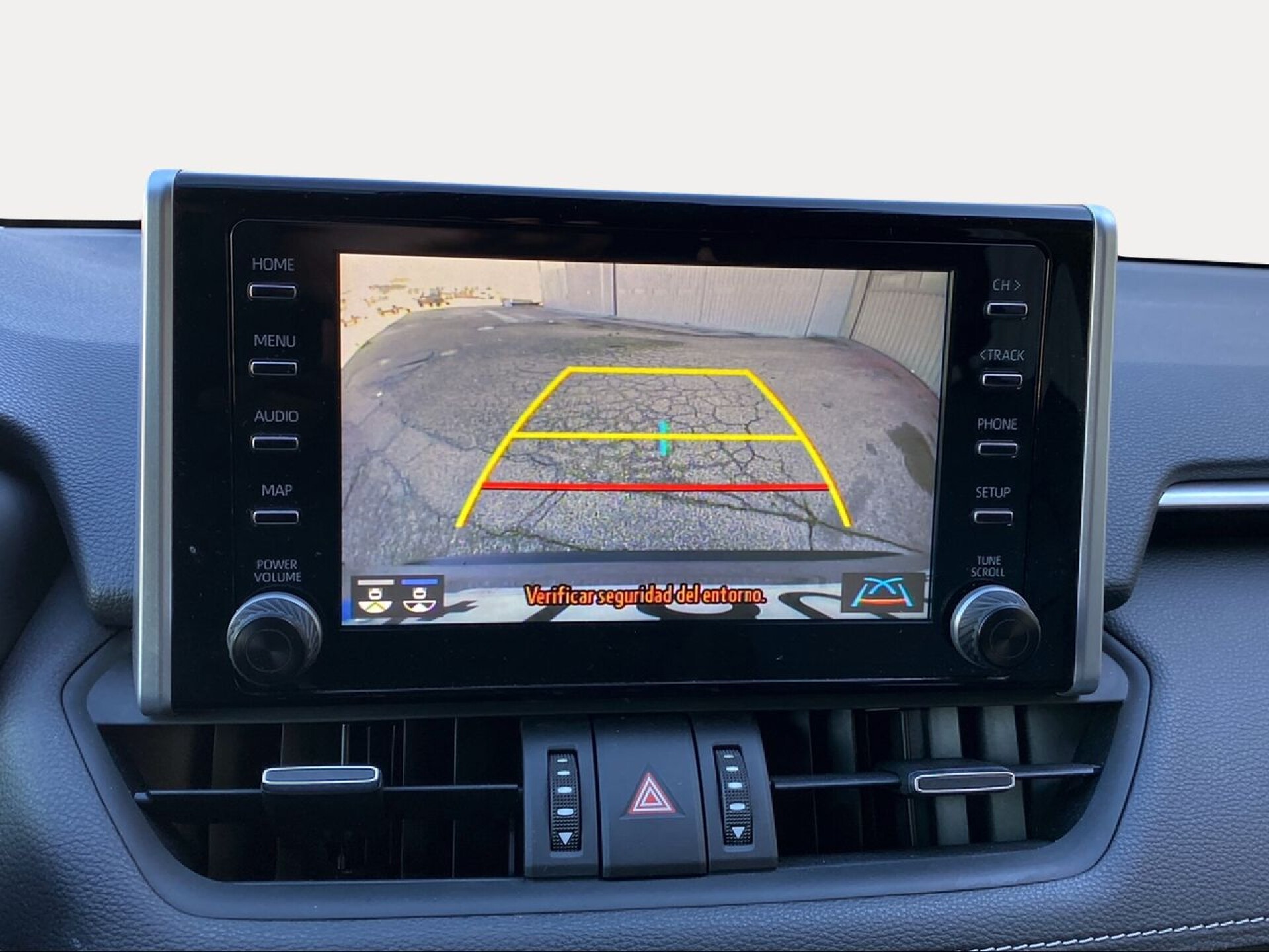 Foto 18 del anuncio Toyota Rav4 2.5l 220H Advance  de Ocasión en Madrid