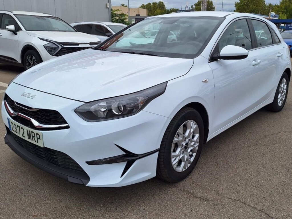 Foto impresión del anuncio Kia Ceed 1.0 T-GDi 88kW (120CV) Drive  de Ocasión en Madrid