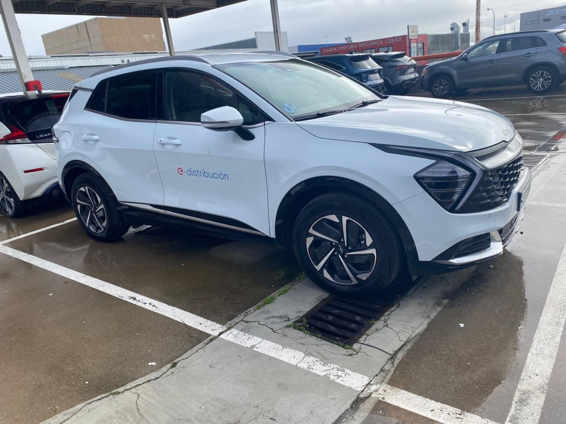 Foto 1 del anuncio Kia Sportage 1.6 T-GDi PHEV 198kW (265CV) Tech 4x4  de Ocasión en Madrid