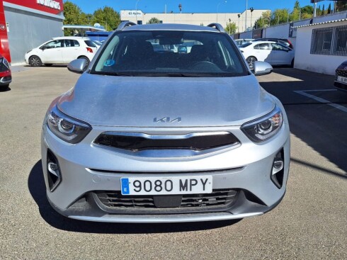 Foto impresión del anuncio Kia Stonic 1.0 T-GDi 74kW (100CV) MHEV MT Drive  de Ocasión en Madrid