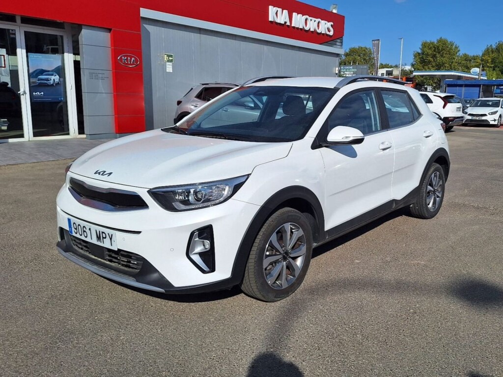 Foto impresión del anuncio Kia Stonic 1.0 T-GDi 74kW (100CV) MHEV MT Drive  de Ocasión en Madrid