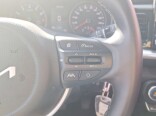 Foto 12 del anuncio Kia Stonic 1.0 T-GDi 74kW (100CV) MHEV MT Drive  de Ocasión en Madrid