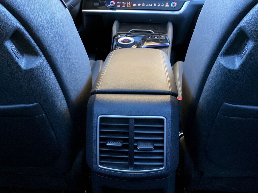 Foto 17 del anuncio Kia Sportage 1.6 T-GDi PHEV 185kW (252CV) Tech 4x4  de Ocasión en Madrid