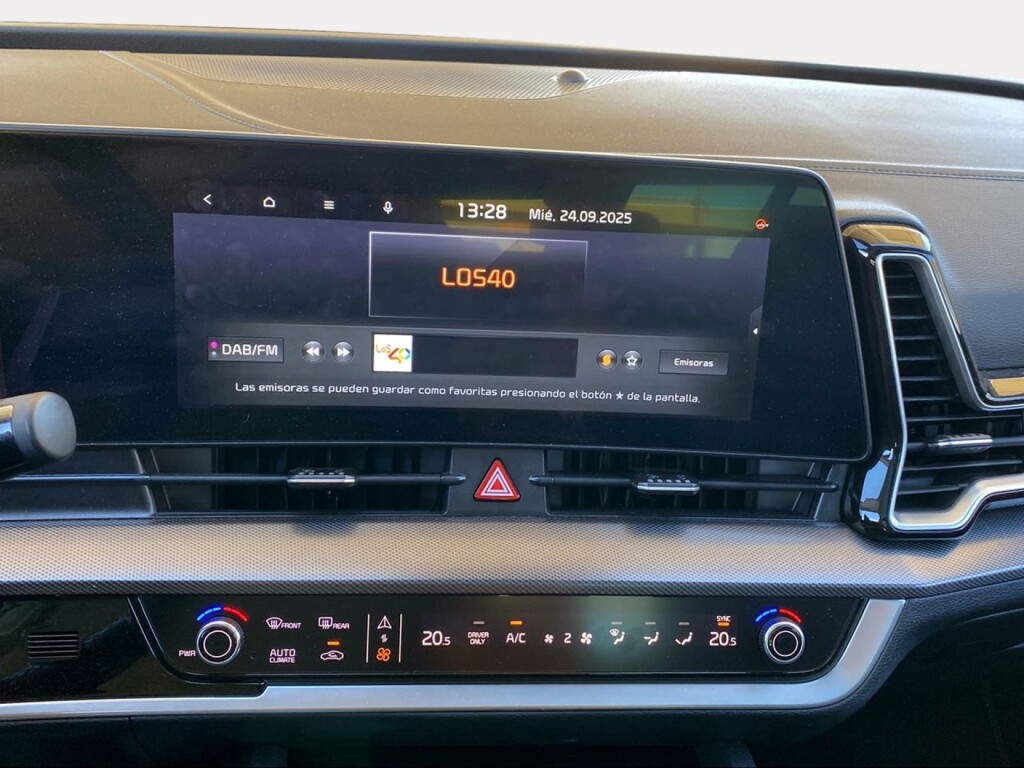 Foto 13 del anuncio Kia Sportage 1.6 T-GDi PHEV 185kW (252CV) Tech 4x4  de Ocasión en Madrid