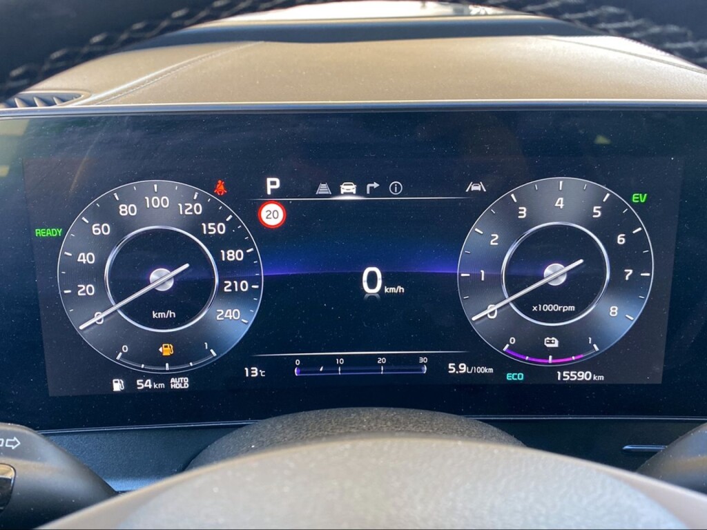 Foto 12 del anuncio Kia Sportage 1.6 T-GDi PHEV 185kW (252CV) Tech 4x4  de Ocasión en Madrid