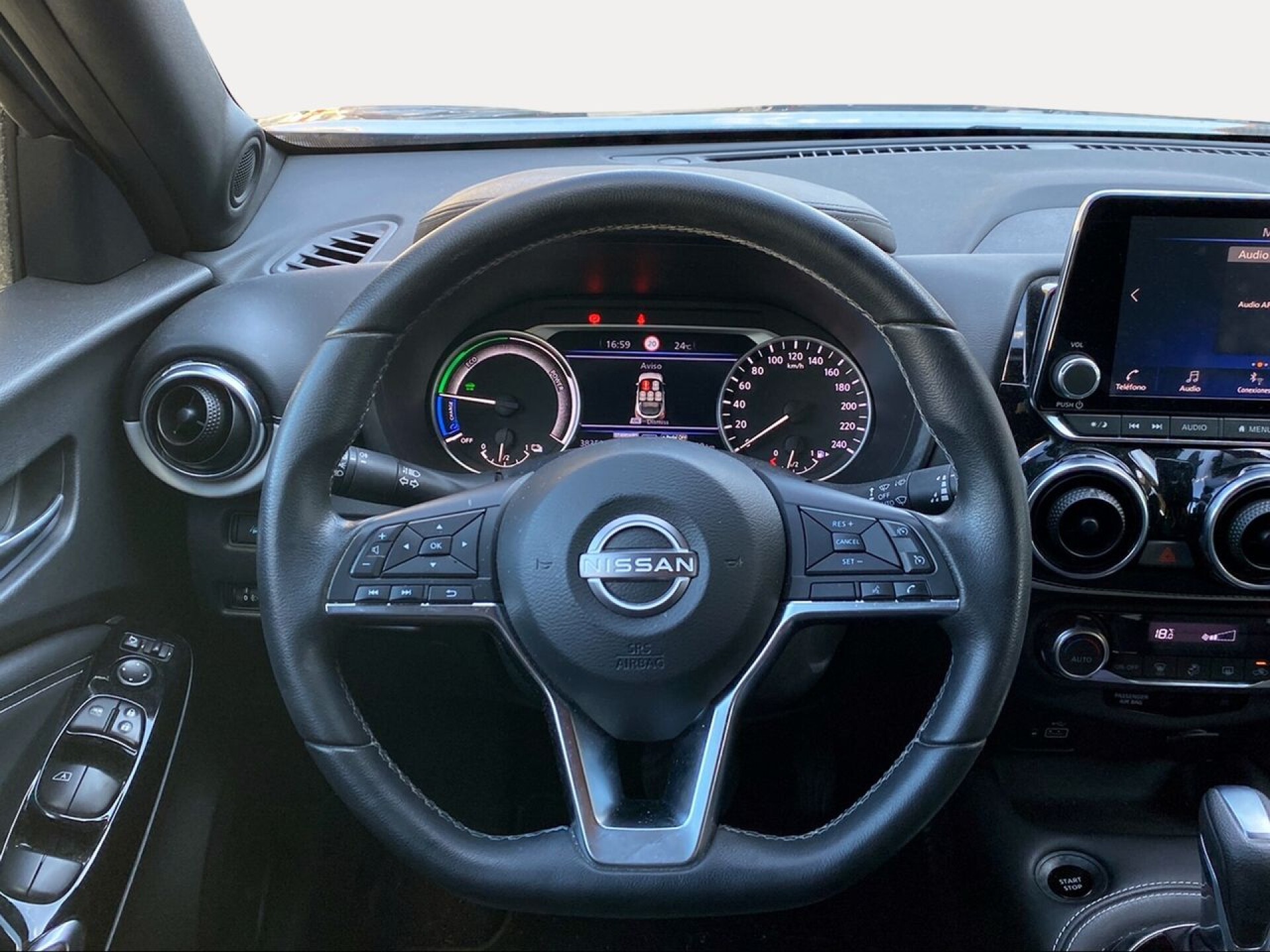 Foto 11 del anuncio Nissan Juke 1.6 Hybrid 105kW(145CV) Première Edition  de Ocasión en Madrid