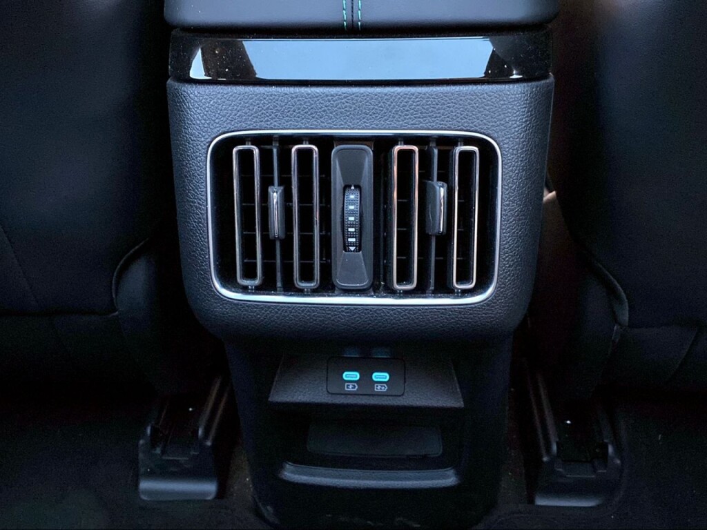 Foto 16 del anuncio BYD Seal U 87 kWh Design  de Ocasión en Madrid