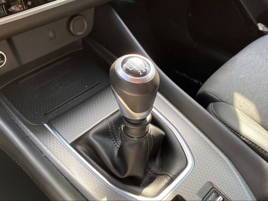 Foto 14 del anuncio Nissan Qashqai DIG-T 103kW N-Connecta  de Ocasión en Madrid