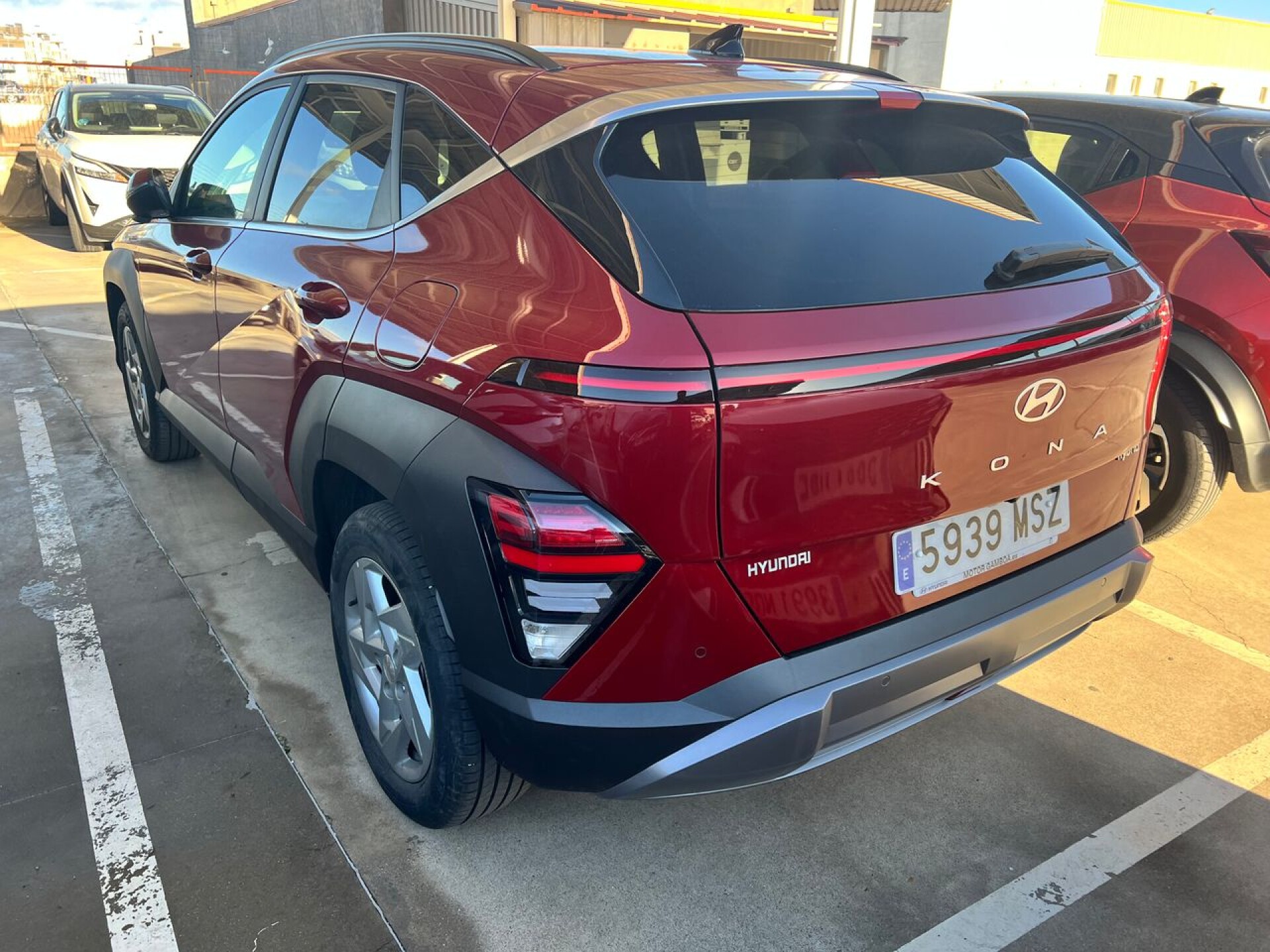 Foto 2 del anuncio Hyundai Kona 1.0 TGDI 48V Tecno  de Ocasión en Madrid