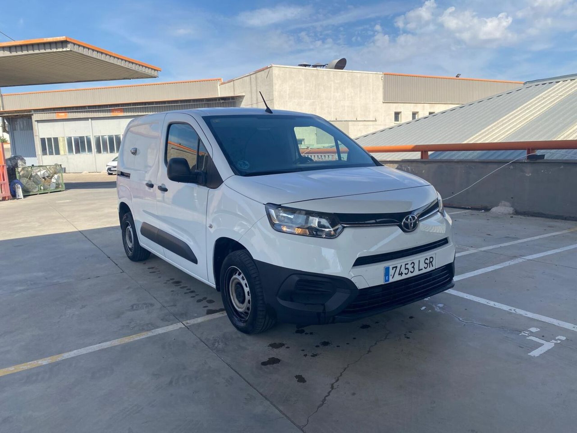 Foto 1 del anuncio Toyota Proace City 1.5L 100CV  5v  de Ocasión en Madrid