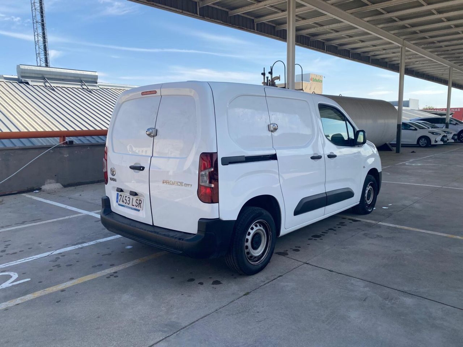 Foto 3 del anuncio Toyota Proace City 1.5L 100CV  5v  de Ocasión en Madrid