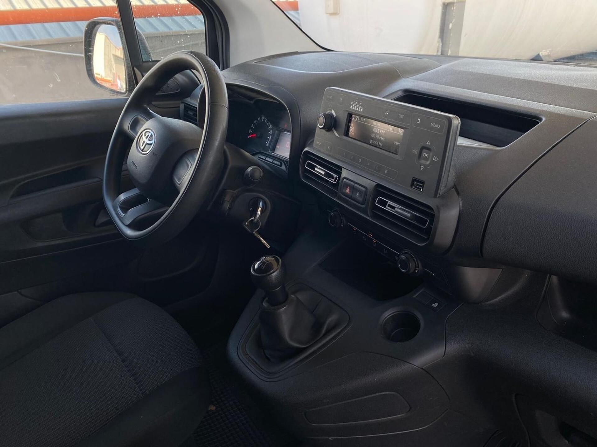 Foto 6 del anuncio Toyota Proace City 1.5L 100CV  5v  de Ocasión en Madrid