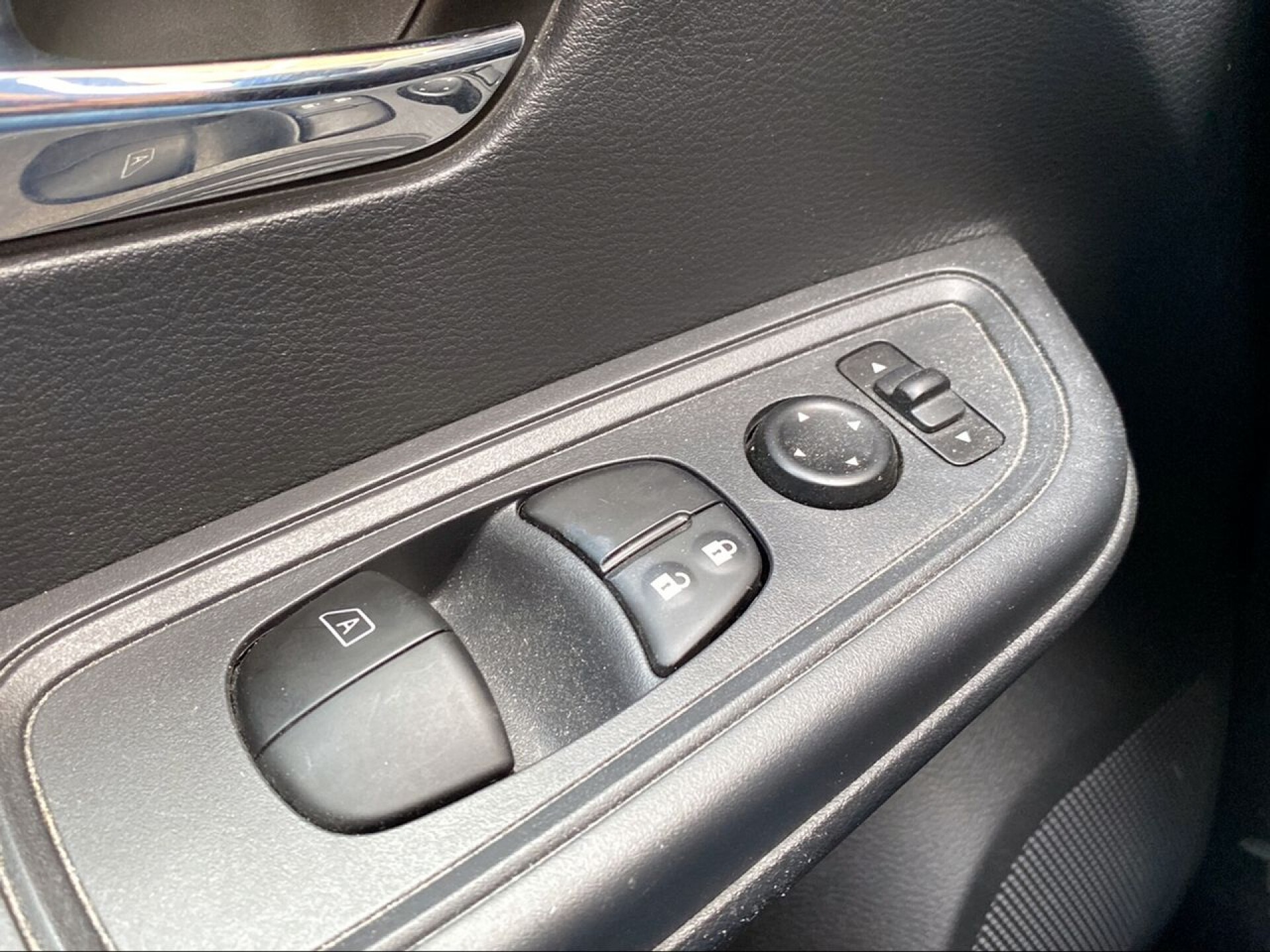 Foto 15 del anuncio Nissan Micra IG-T 68 kW (92 CV) E6D-F CVT Acenta  de Ocasión en Madrid